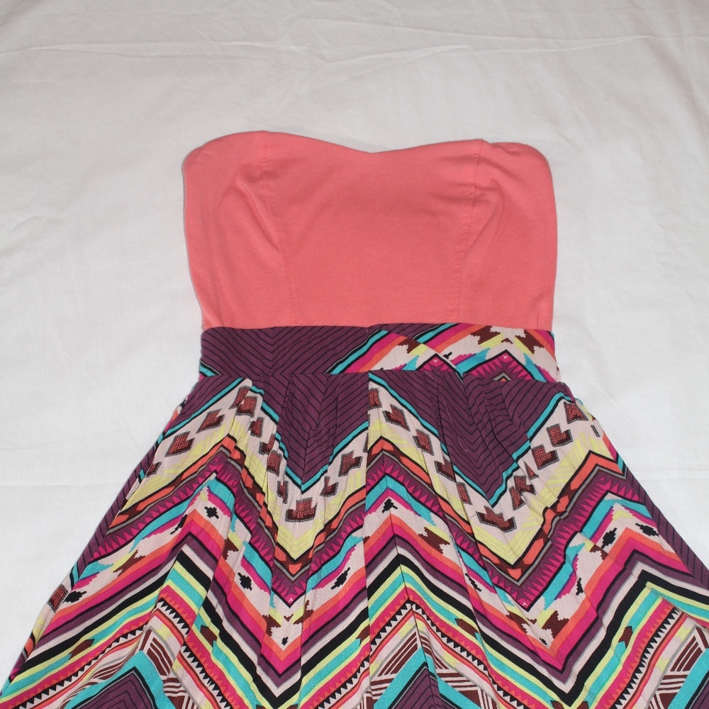 Strapless Dress with fun pattern